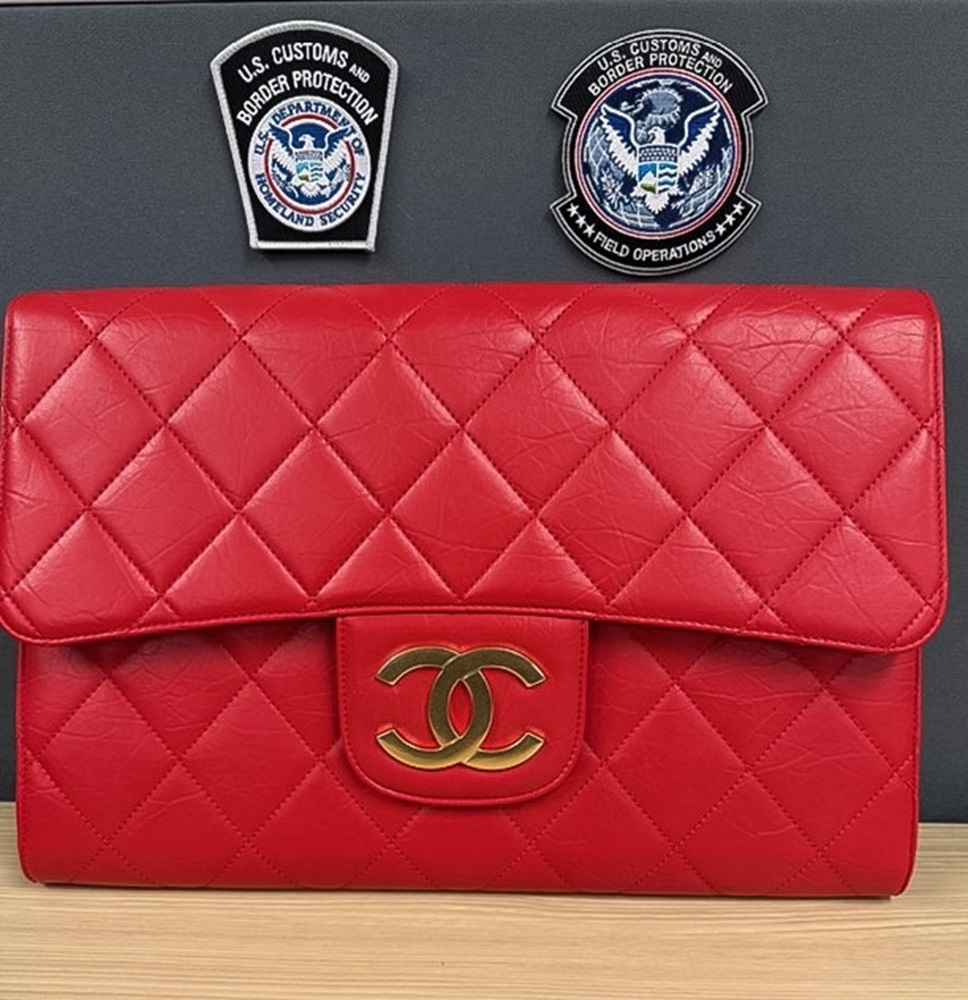 Chanel、LV在列！CBP查获来自中国假名牌仿品